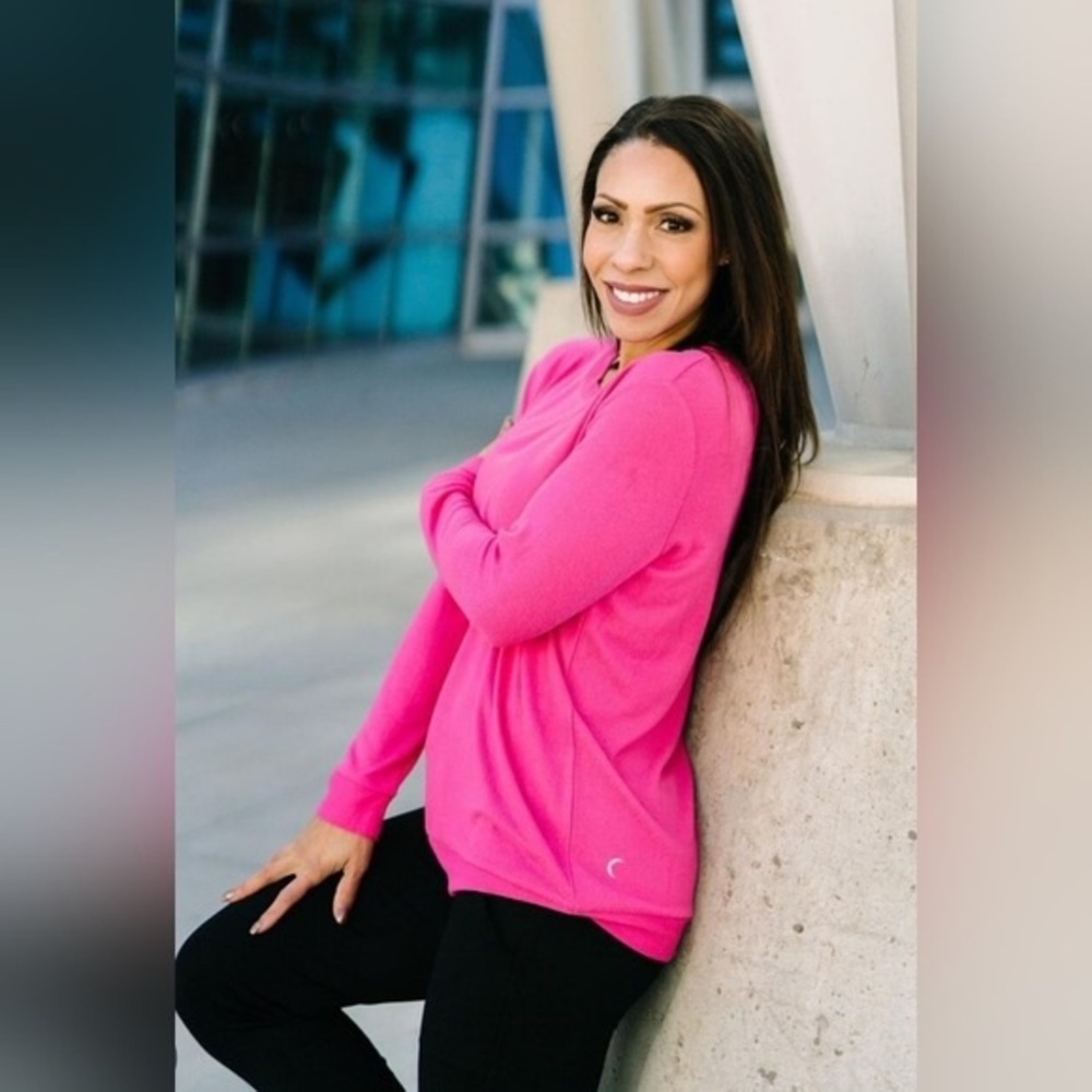 New with tags Zyia active fuchsia boyfriend sweater